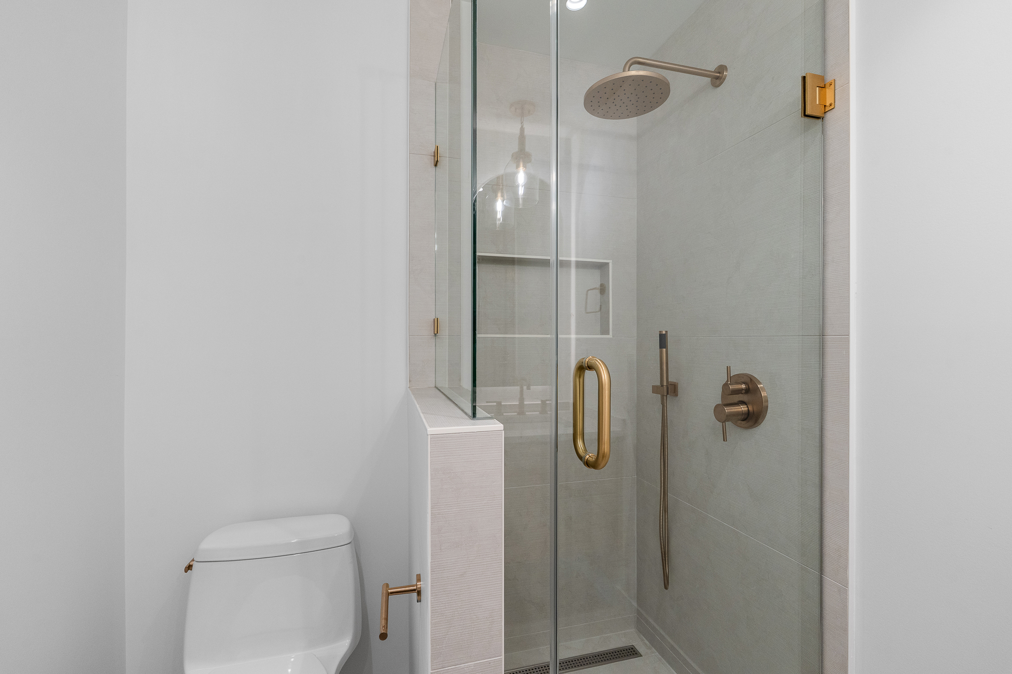 #1 - 1860 Moore Avenue